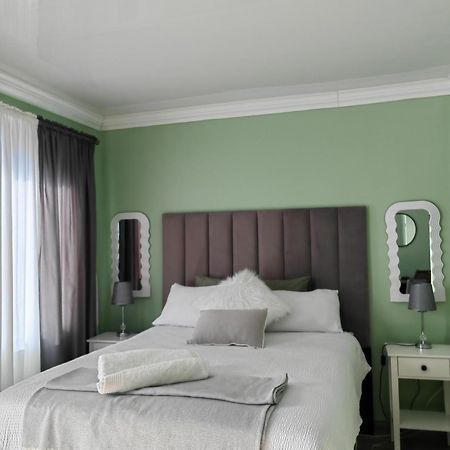Back Of The Moon Guesthouse Kuruman Bagian luar foto