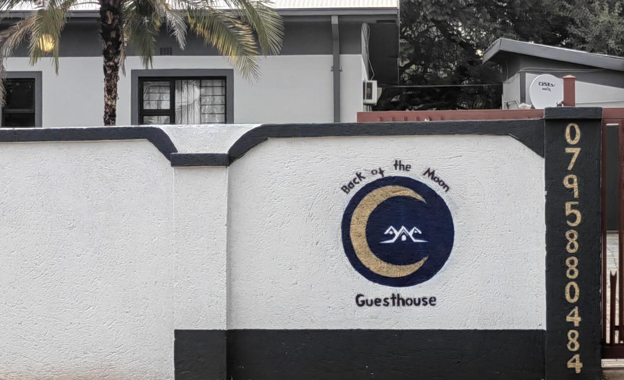 Back Of The Moon Guesthouse Kuruman Bagian luar foto